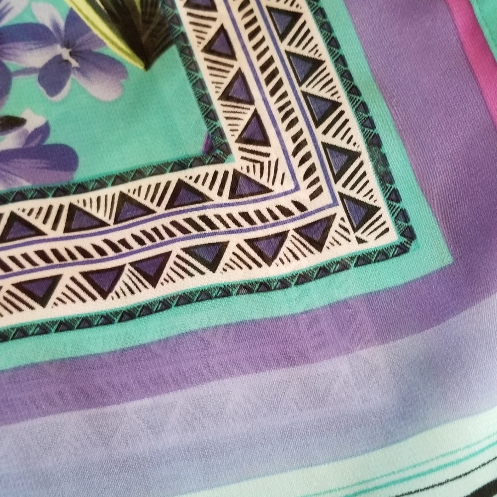 Colorful Tribal Roz & ALI.. Print Top - Picture 2 of 7